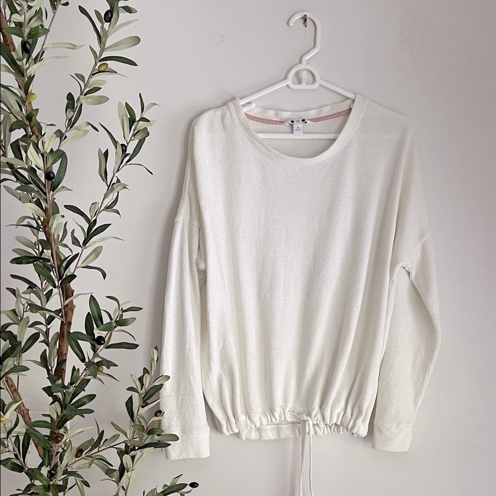 Three dots White Drawstring knit  Top sz Med Bin G